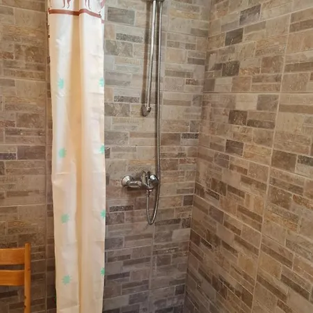 Kakasdombi Apartman Gasthof 3*